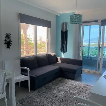 A Cozy With A Great View 아파트 알란야